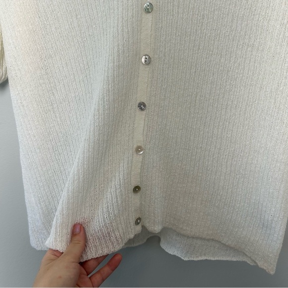 Jones & Co White Vintage Vneck Button Down Textured Tee - Picture 4 of 5